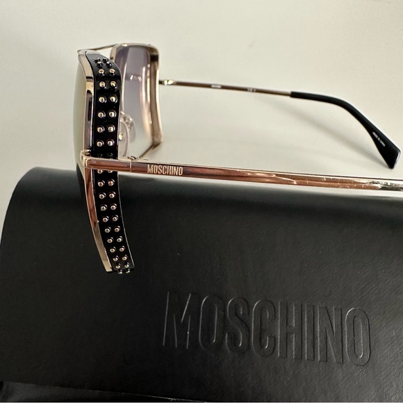 MOSCHINO Flat Brow Bar Gradient Sunglasses - Picture 8 of 8